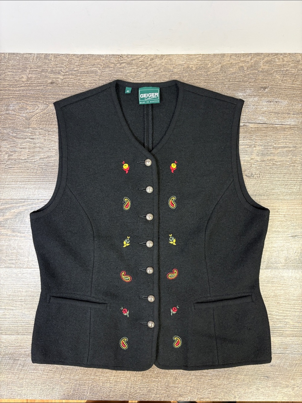 Geiger Austria Pure New Wool Embroidered Vest Black EU 40